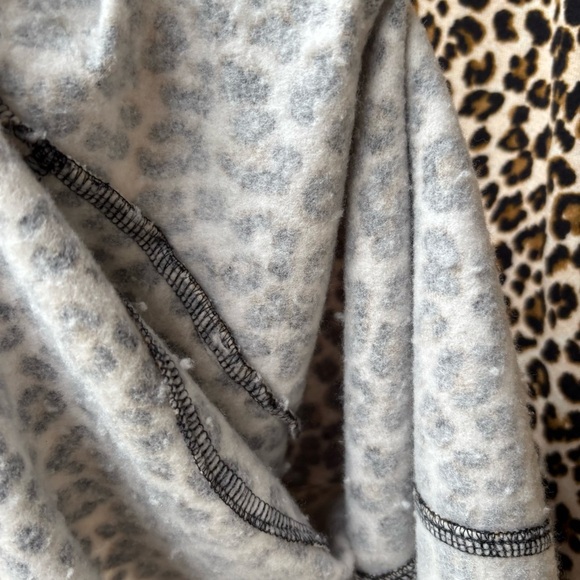 Velvet Jolene Leopard Puff-Sleeved Mini Dress Size Small - Picture 9 of 9